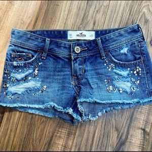 Hollister Jean Shorts with embellished pockets